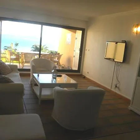 4 Pieces Avec Piscine Et Parking, 6 Pers., - Fr-1-780-6 *